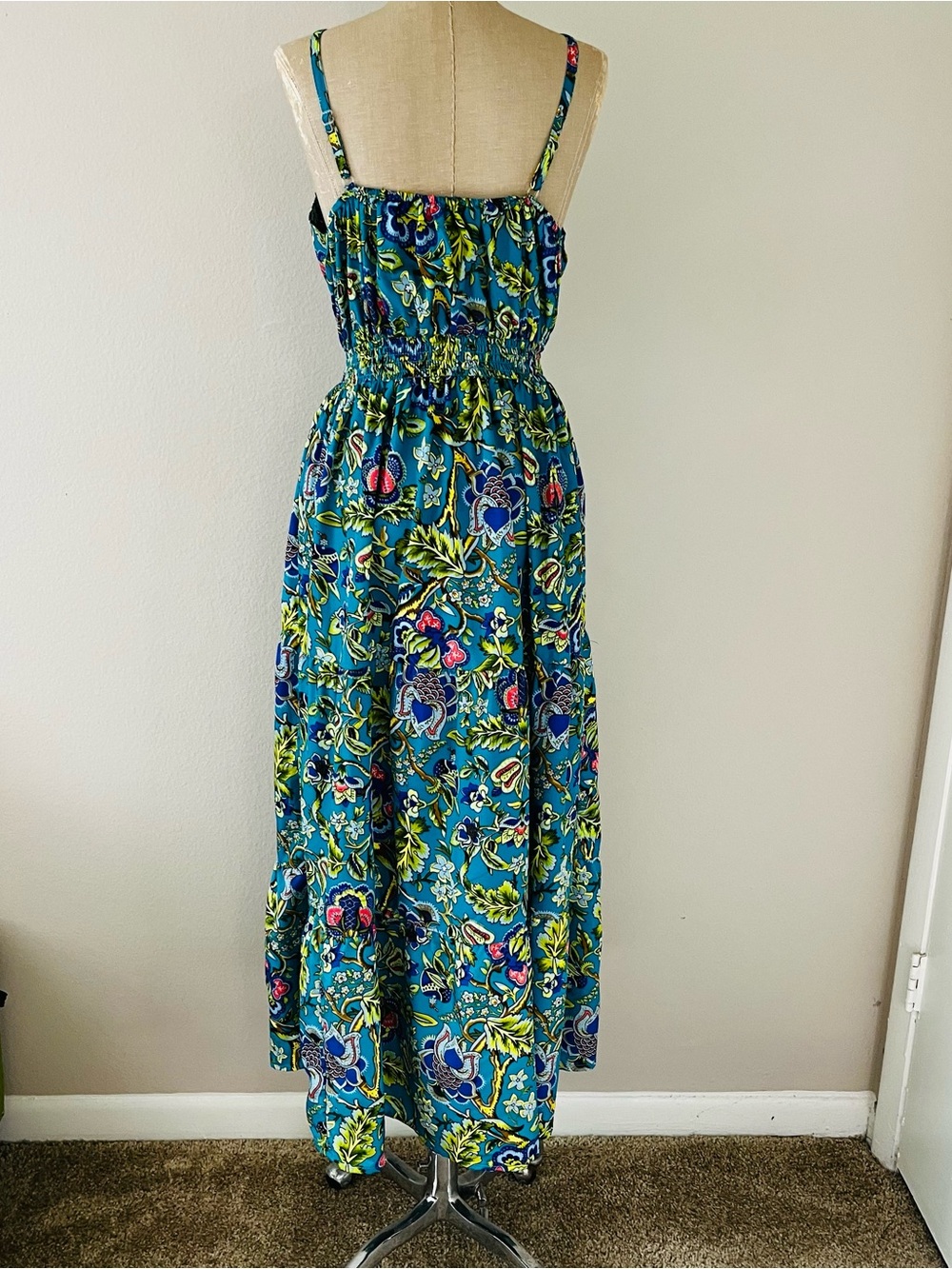 Floral V-Neck Maxi Dress in Teal - Picture 2 of 5